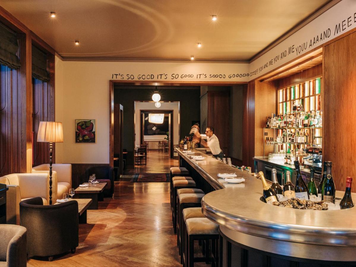 Boutique Hotel Chateau Royal Berlin Eksteriør bilde The bar at the American Bar
